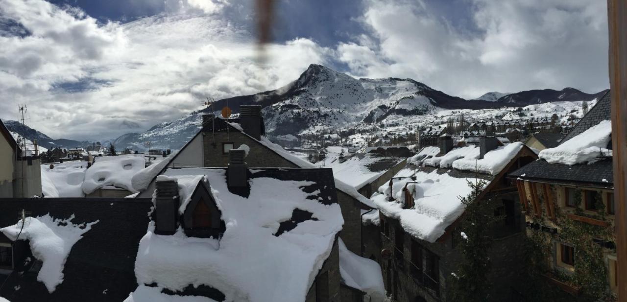 Esplendido Atico En Sallent Con Vistas Sallent de Gállego Екстериор снимка